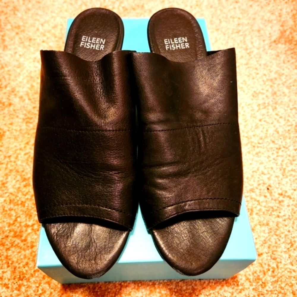 Eileen Fischer Leather Wedge